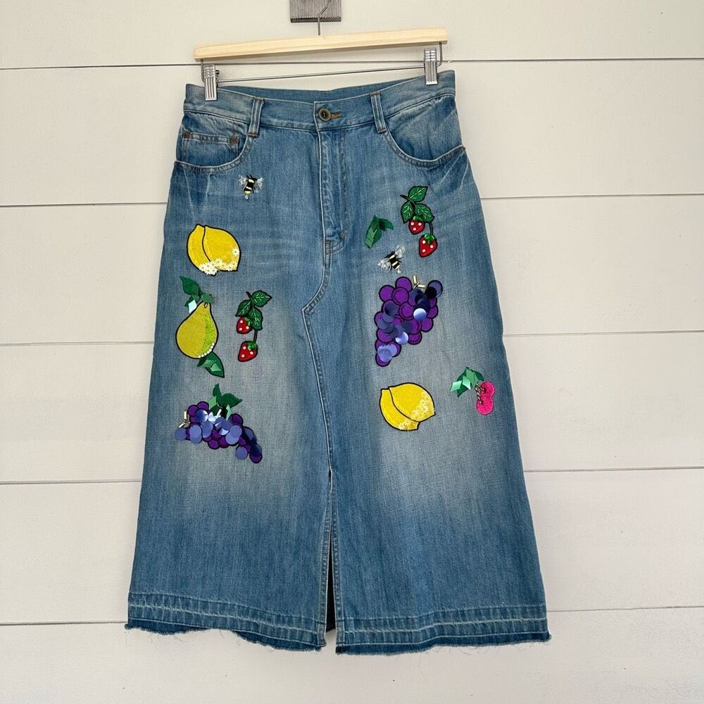 Muveil Women’s 40 Fruit Sequin Denim Skirt